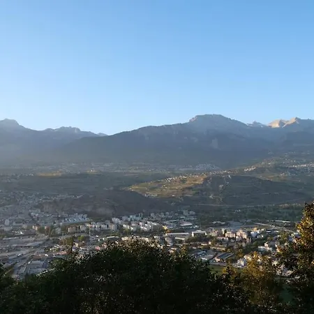 Maisonnette De Campagne